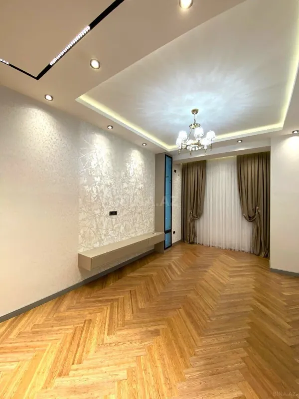 Satılır 2 otaqlı mənzil 70 m²