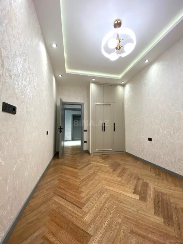 Satılır 2 otaqlı mənzil 70 m²