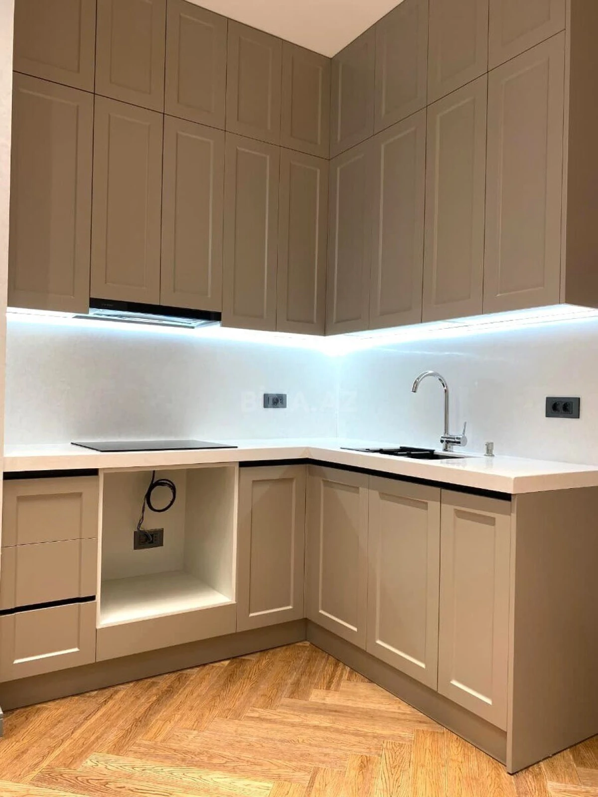 Satılır 2 otaqlı mənzil 70 m²