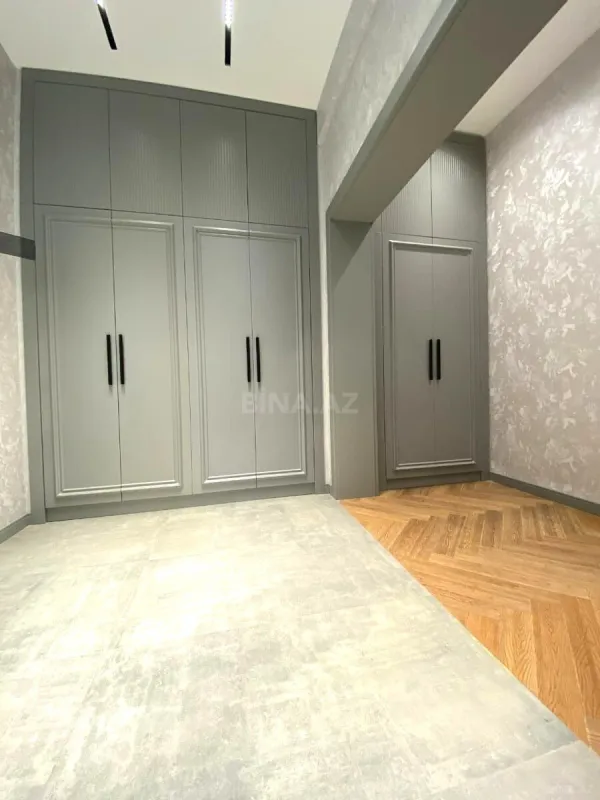 Satılır 2 otaqlı mənzil 70 m²