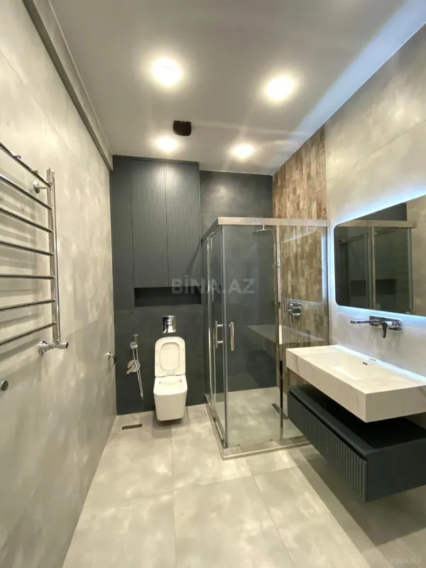 Satılır 2 otaqlı mənzil 70 m²