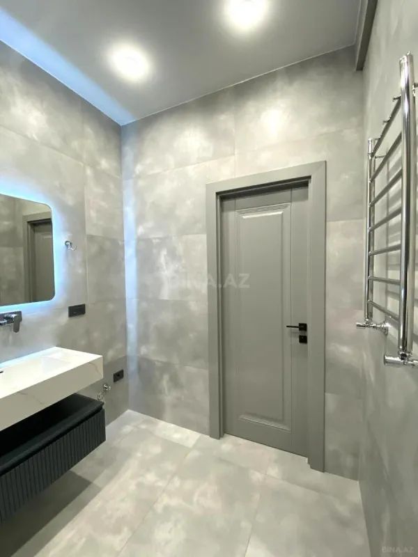 Satılır 2 otaqlı mənzil 70 m²