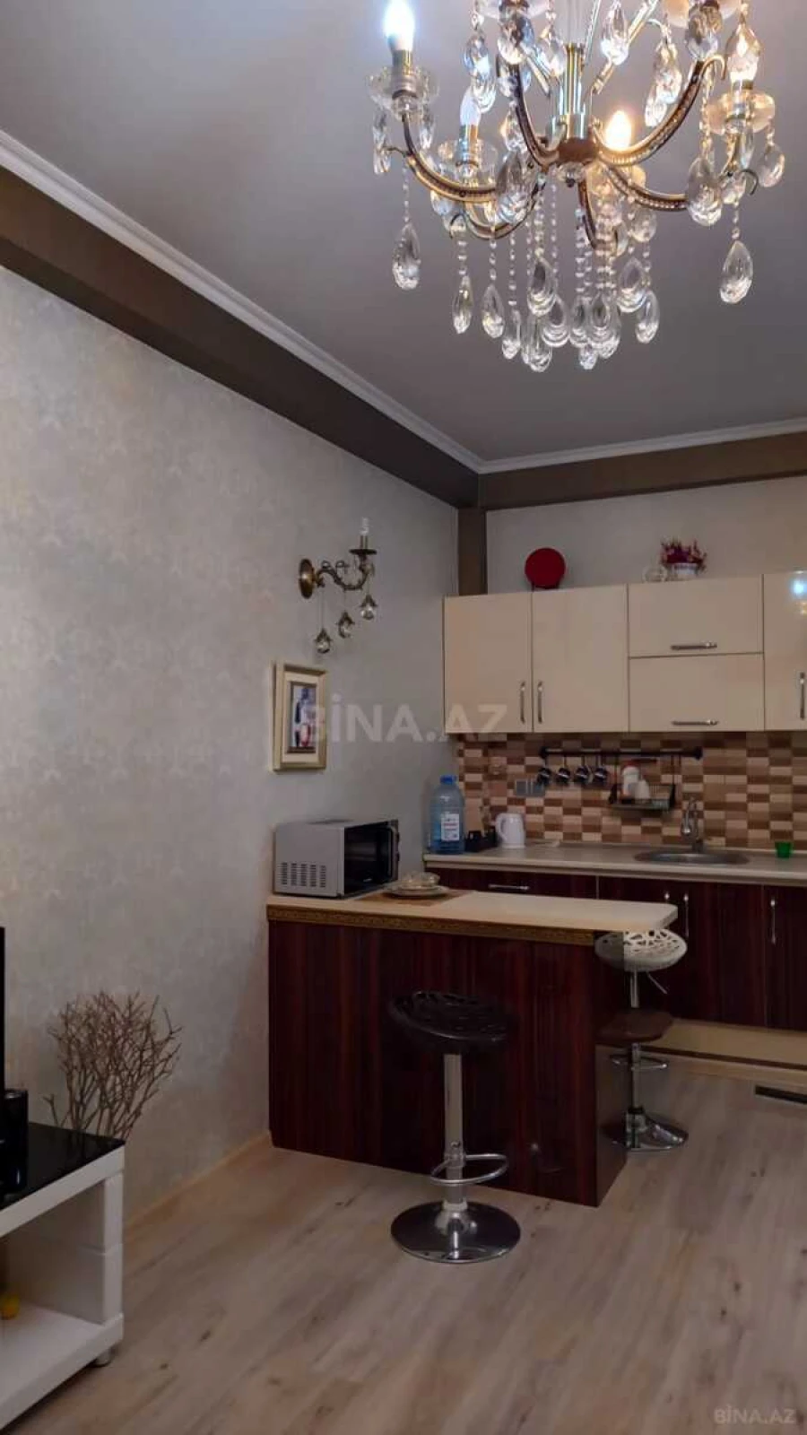 Kirayə verilir 2 otaqlı mənzil 65 m²