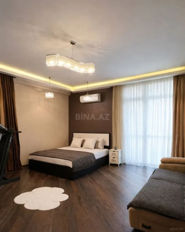 Kirayə verilir 4 otaqlı mənzil 150 m²