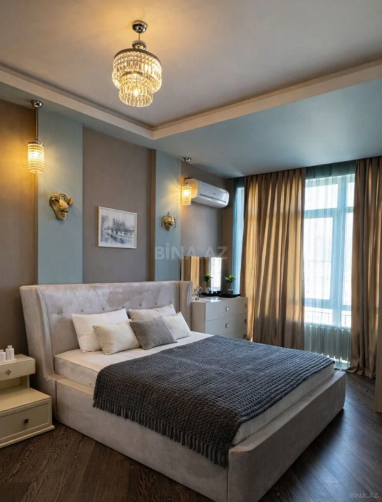 Kirayə verilir 4 otaqlı mənzil 150 m²