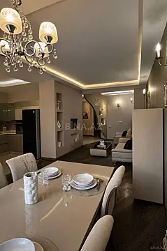 Kirayə verilir 4 otaqlı mənzil 150 m²