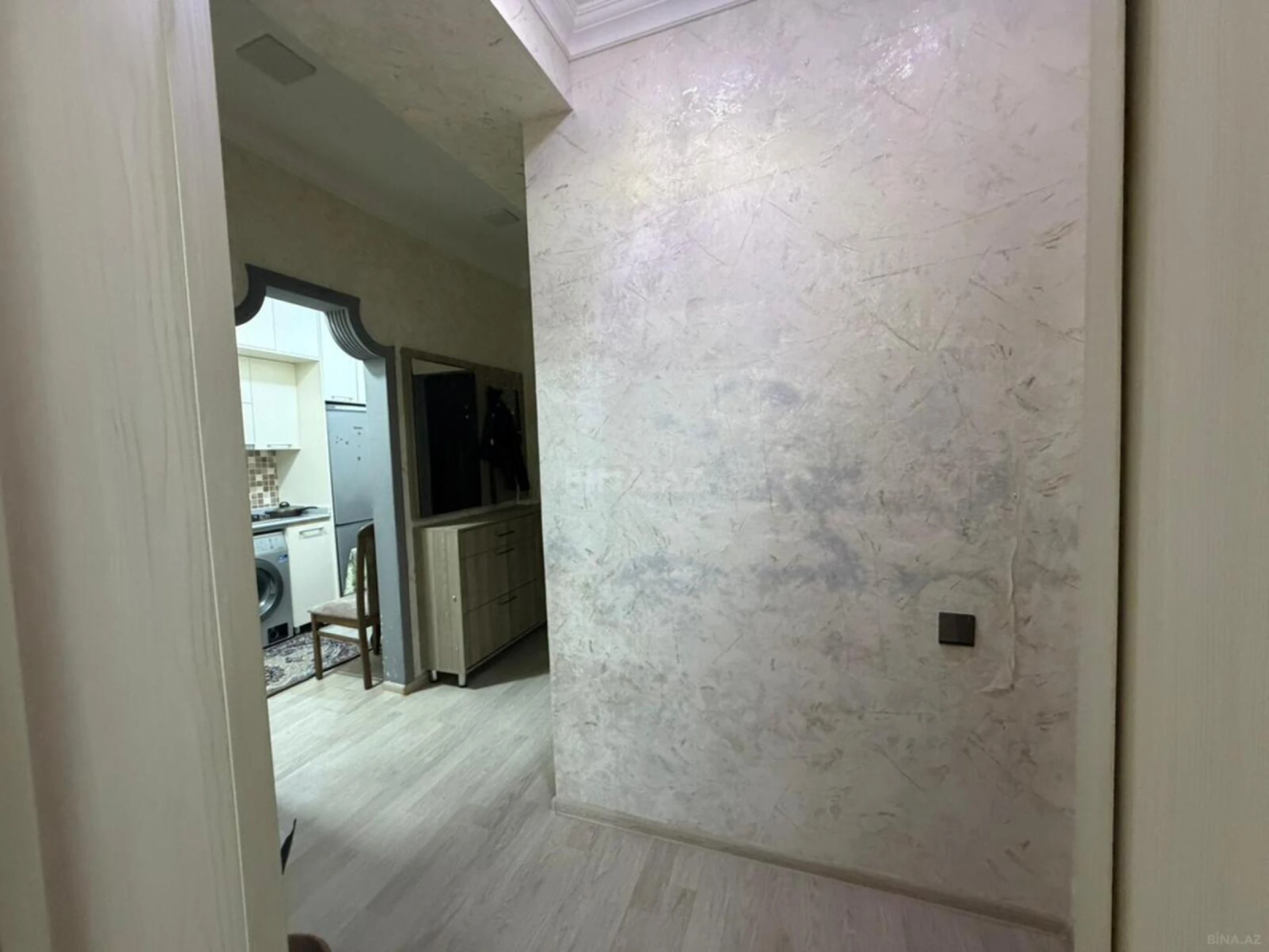Kirayə verilir 2 otaqlı mənzil 65 m²