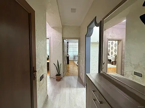 Kirayə verilir 2 otaqlı mənzil 65 m² — Bakı, Həzi Aslanov qəs. 2 otaq 65.00 m²