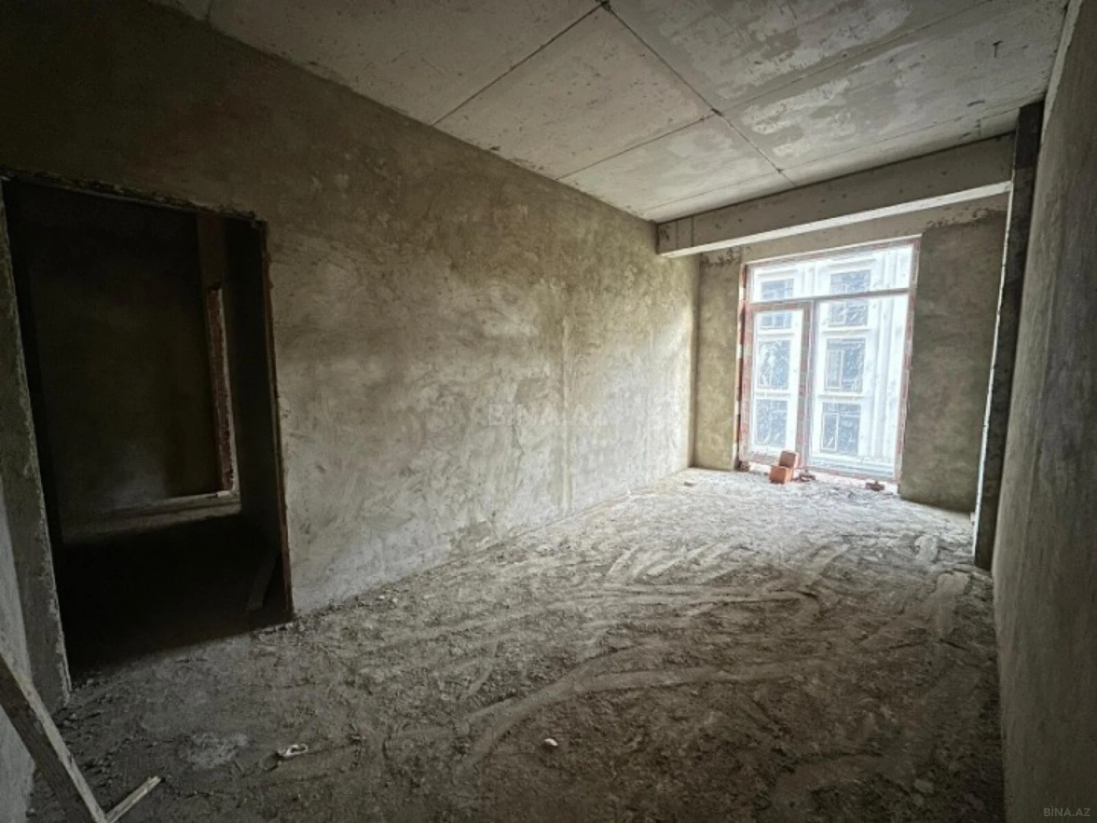 Satılır 2 otaqlı mənzil 74 m²