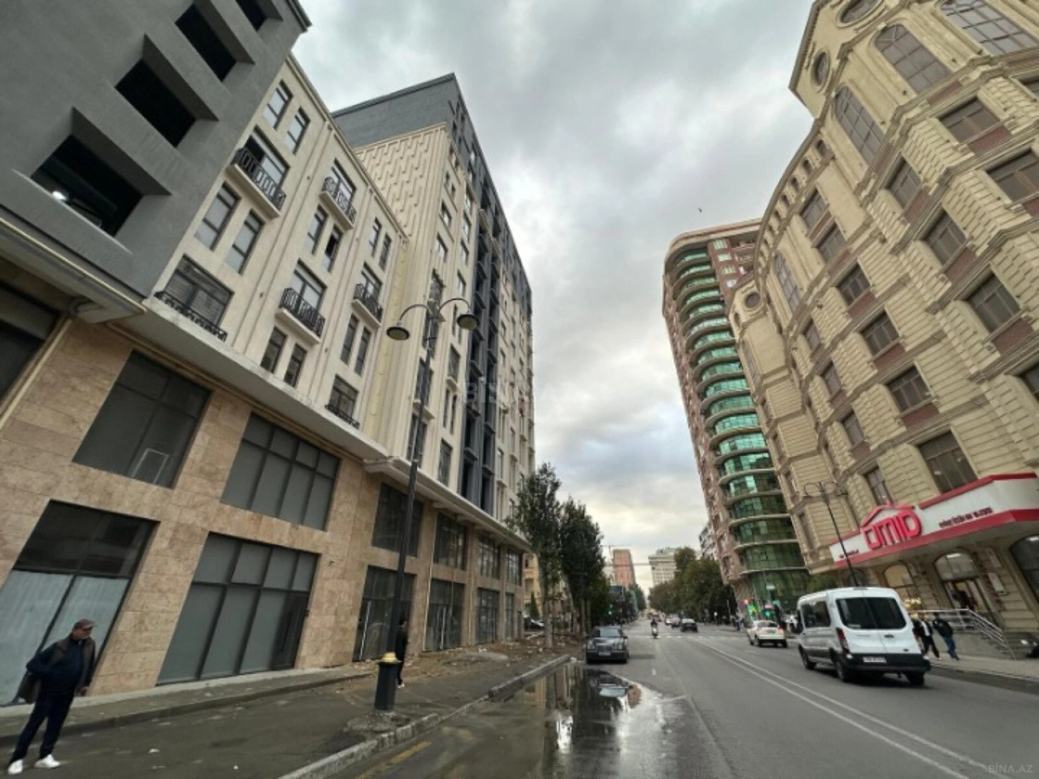 Satılır 2 otaqlı mənzil 74 m²