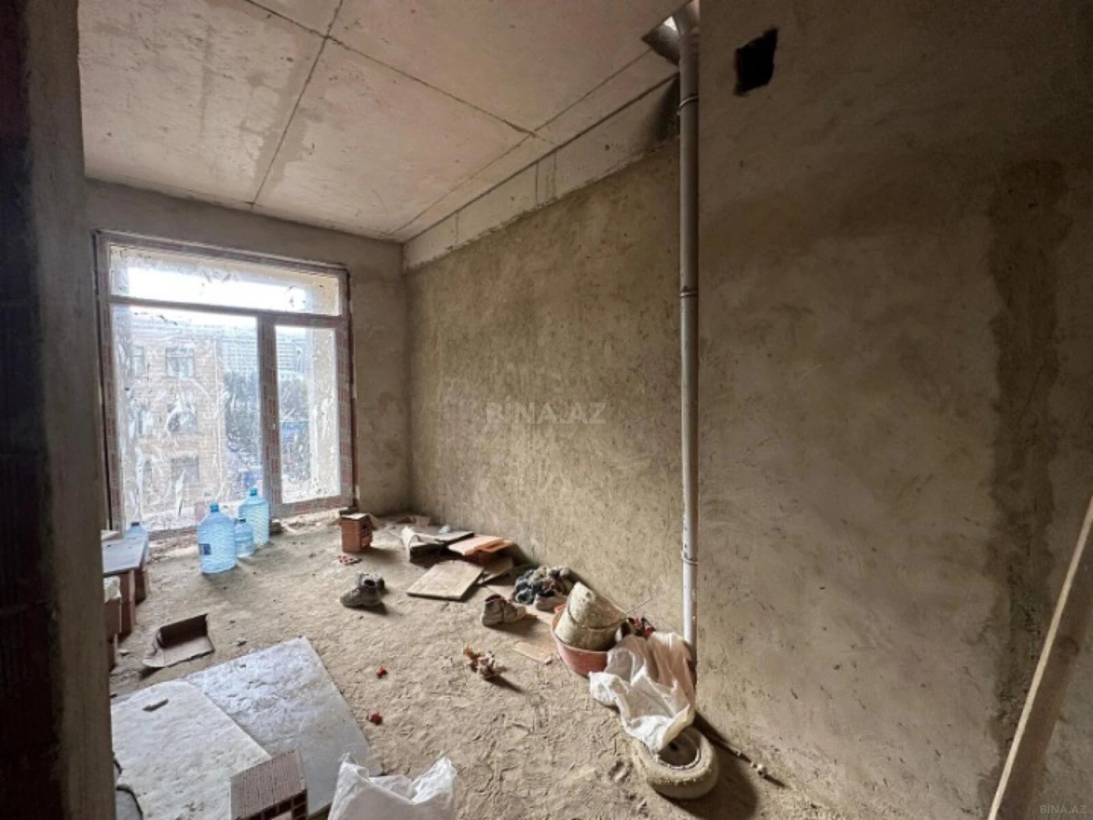 Satılır 2 otaqlı mənzil 74 m²