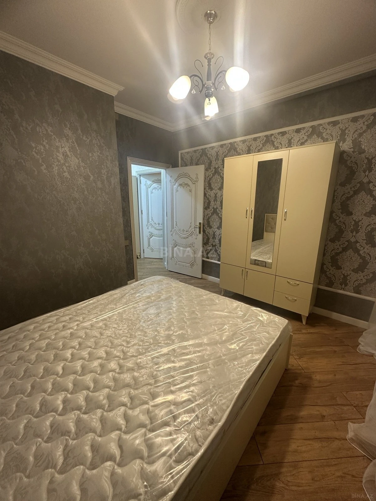 Kirayə verilir 2 otaqlı mənzil 50 m²
