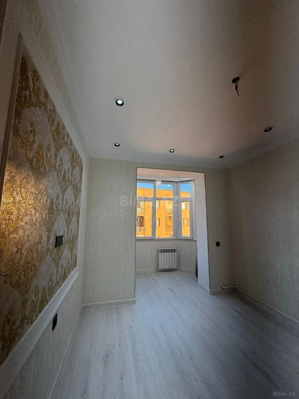 Satılır 2 otaqlı mənzil 55 m²
