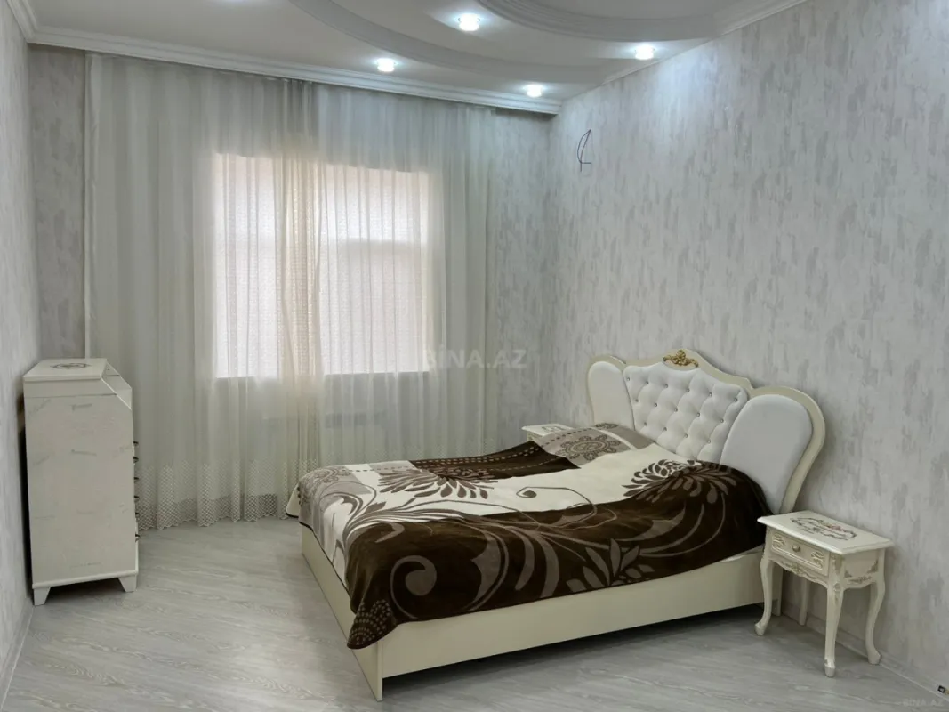 Kirayə verilir 5 otaqlı həyət evi 250 m²