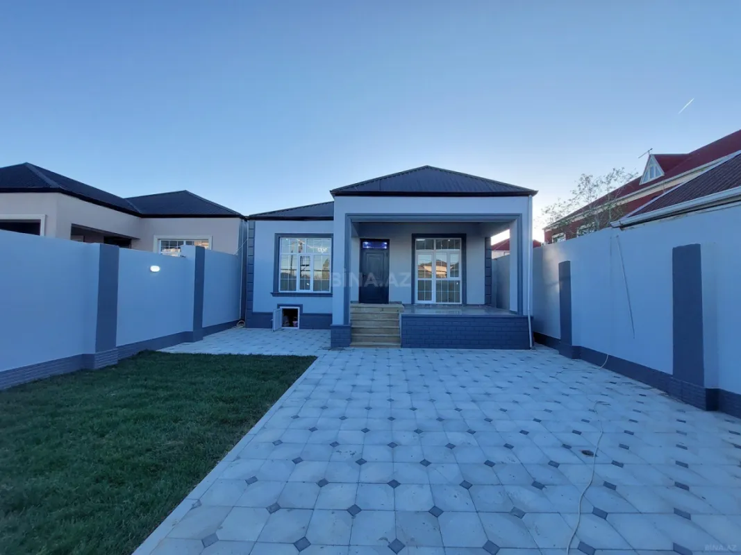 Satılır 4 otaqlı həyət evi 114 m²