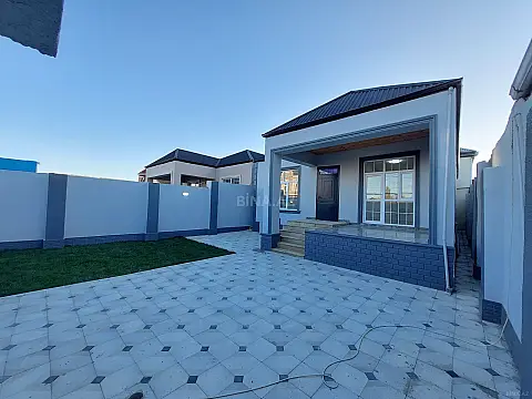 Satılır 4 otaqlı həyət evi 114 m²