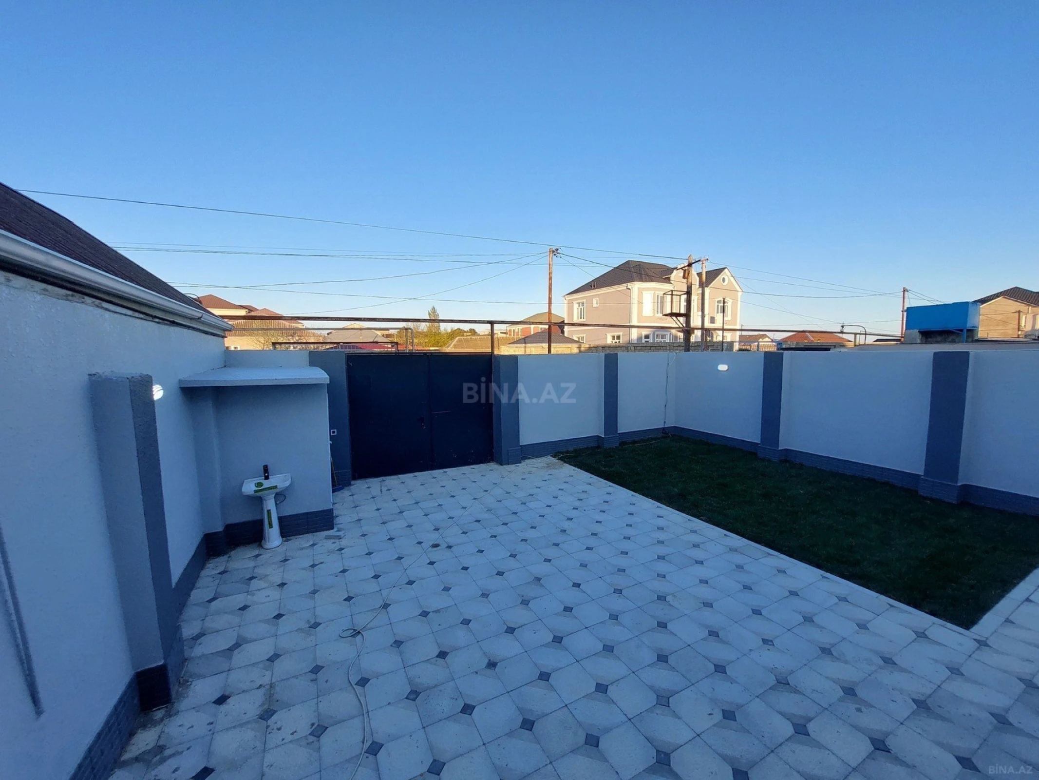 Satılır 4 otaqlı həyət evi 114 m²