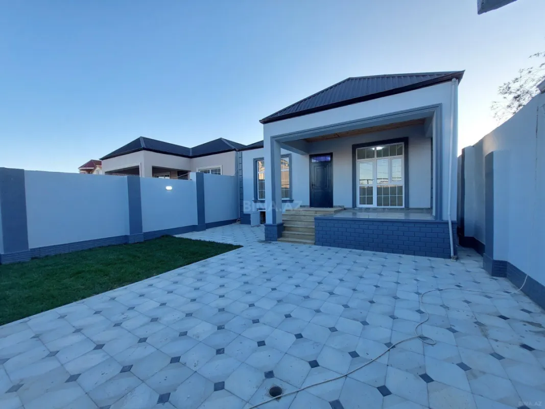 Satılır 4 otaqlı həyət evi 114 m²