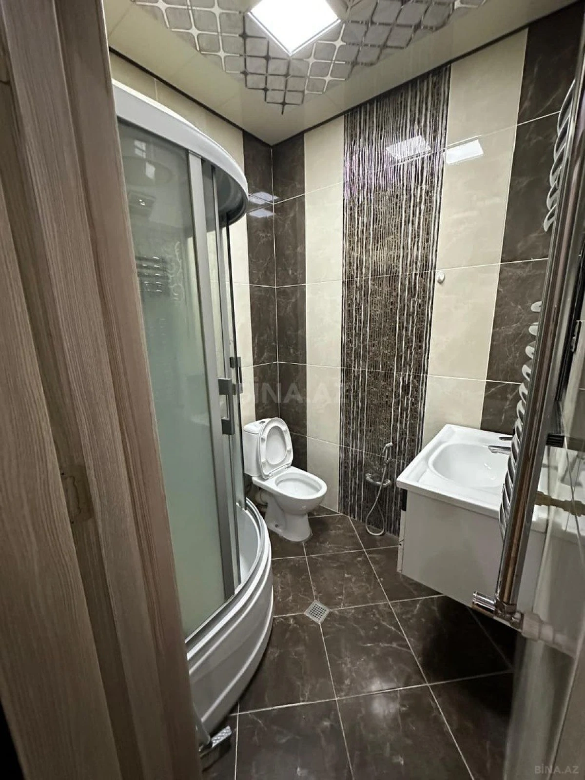 Kirayə verilir 3 otaqlı mənzil 105 m²