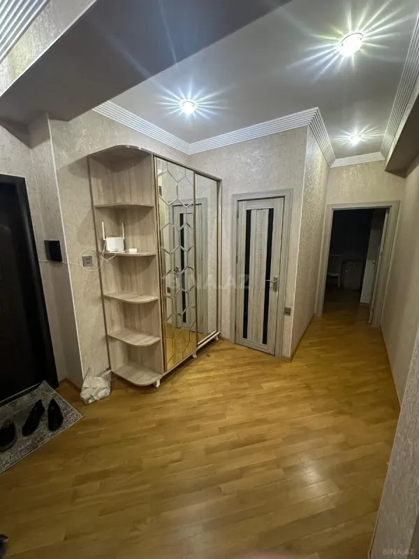 Kirayə verilir 3 otaqlı mənzil 105 m²