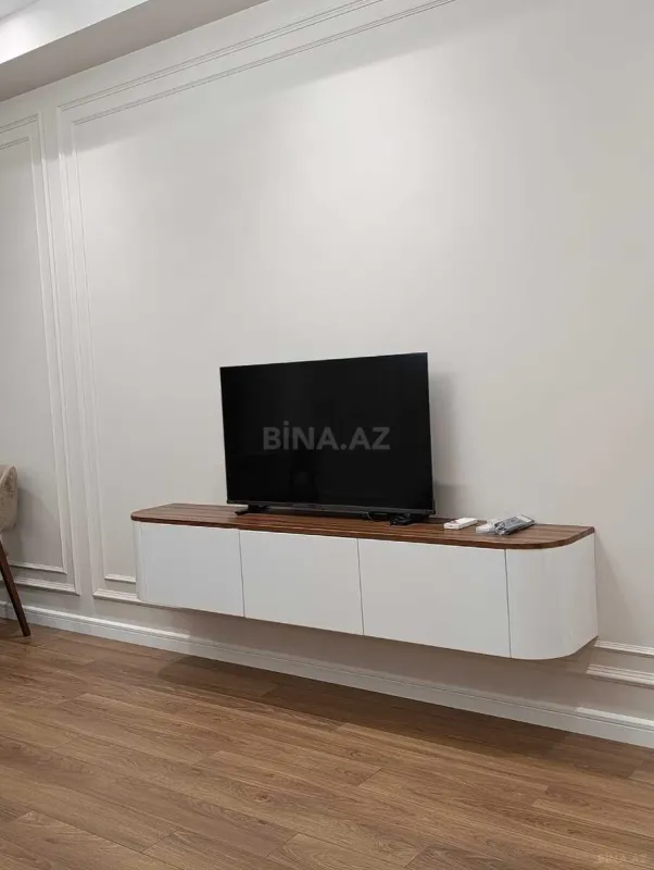 Kirayə verilir 2 otaqlı mənzil 70 m²
