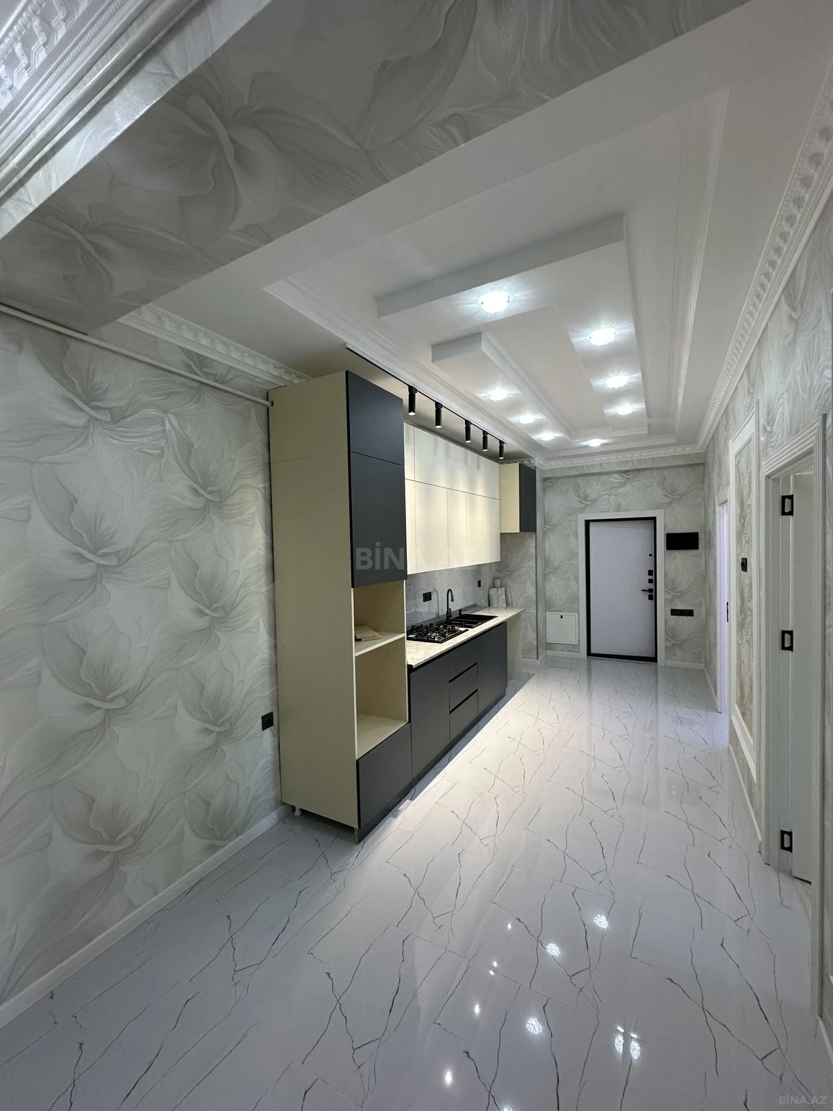 Satılır 3 otaqlı mənzil 87 m²