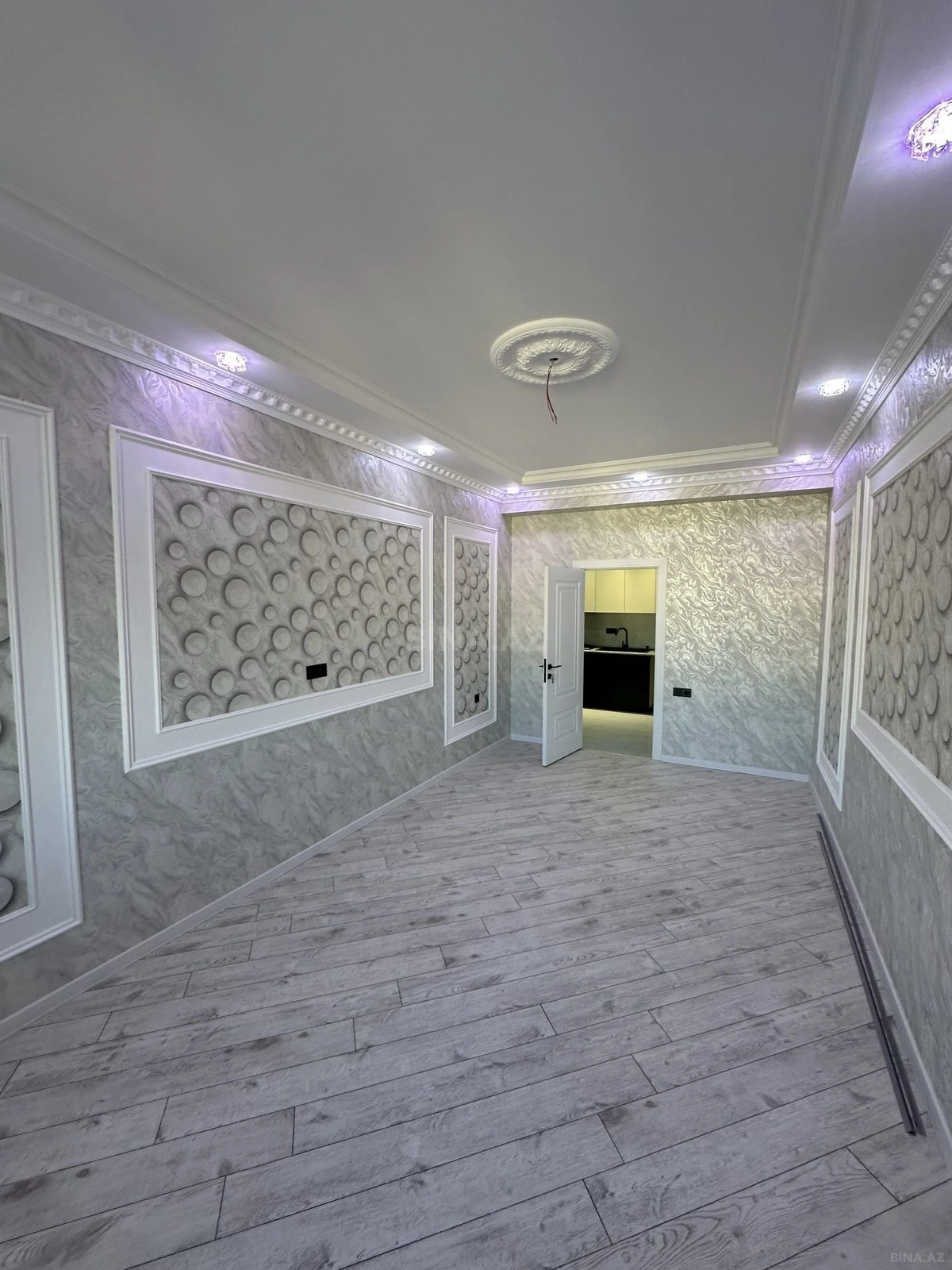 Satılır 3 otaqlı mənzil 87 m²