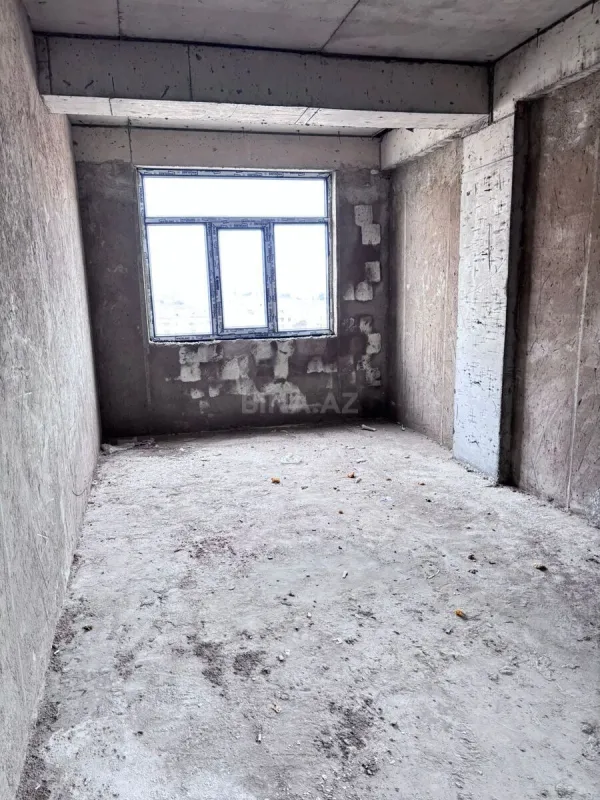 Satılır 4 otaqlı mənzil 110 m²