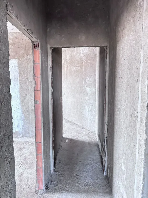 Satılır 4 otaqlı mənzil 110 m²