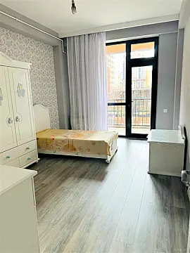 Kirayə verilir 3 otaqlı mənzil 120 m²