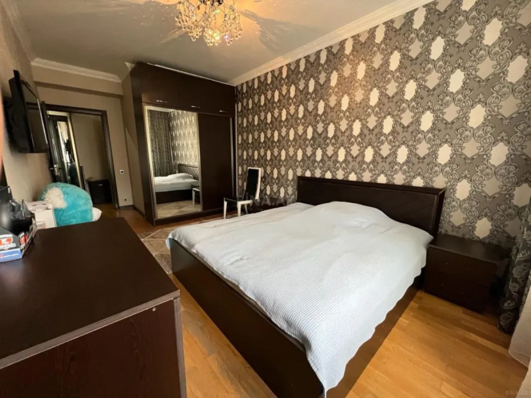 Satılır 3 otaqlı mənzil 95 m²