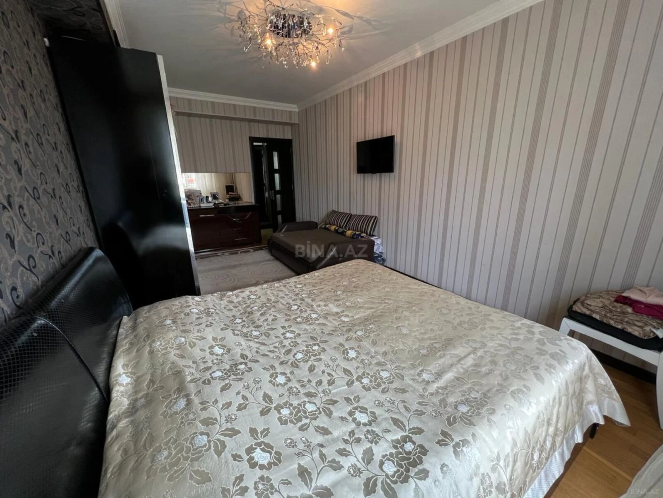 Satılır 3 otaqlı mənzil 95 m²
