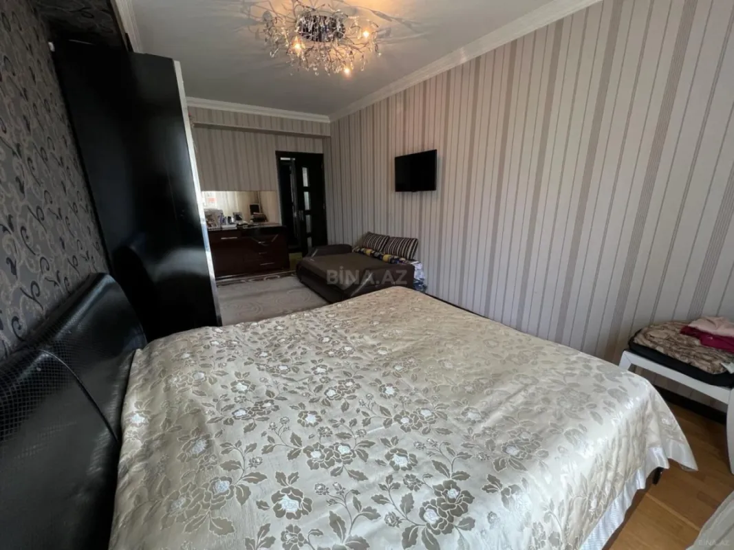 Satılır 3 otaqlı mənzil 95 m²