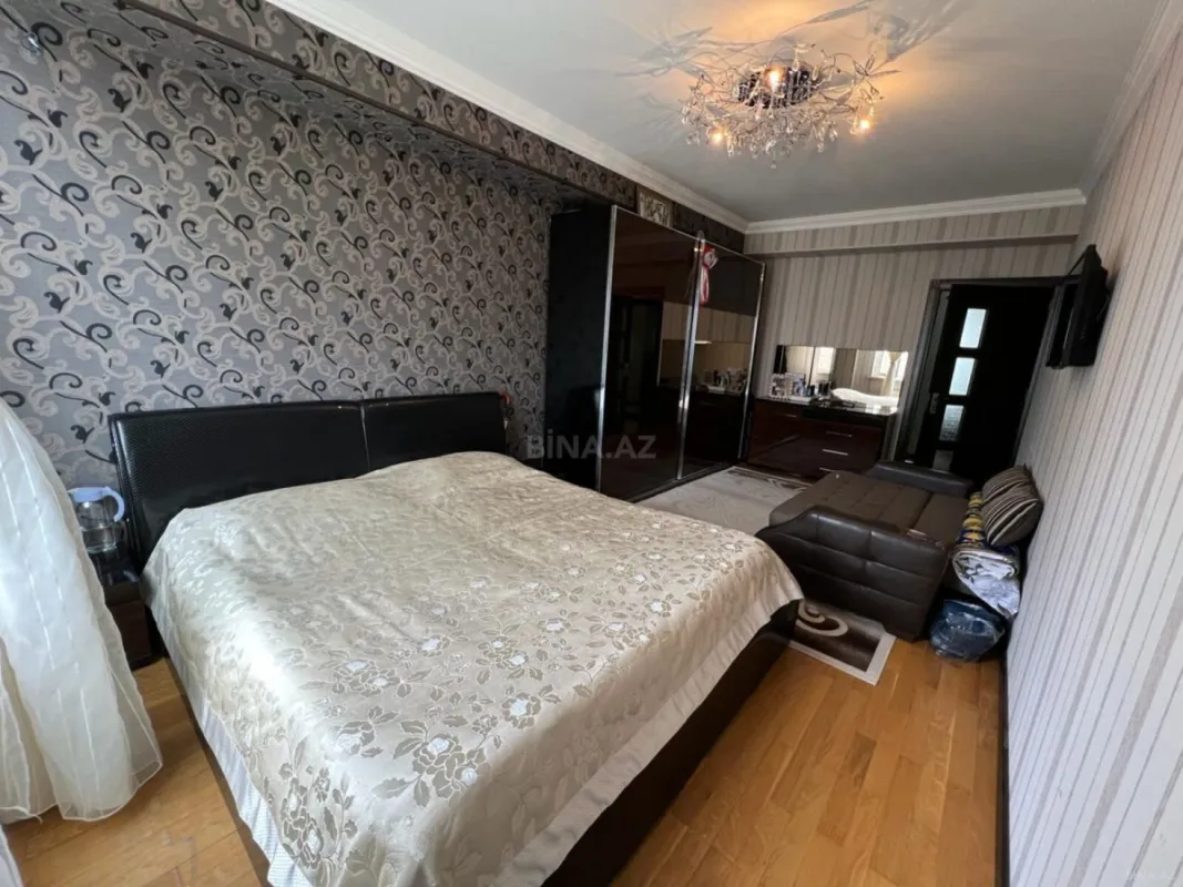 Satılır 3 otaqlı mənzil 95 m²