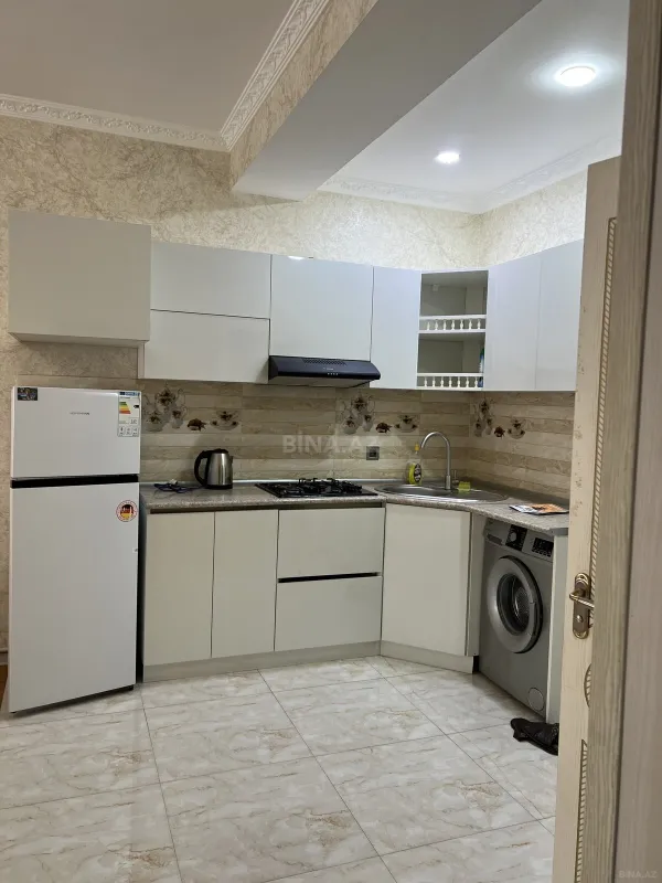 Kirayə verilir 2 otaqlı mənzil 65 m²