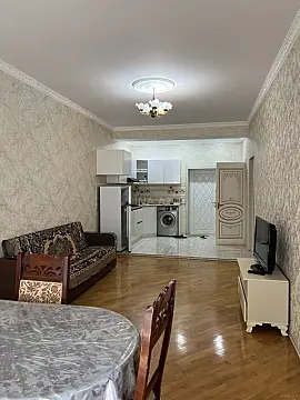 Kirayə verilir 2 otaqlı mənzil 65 m²