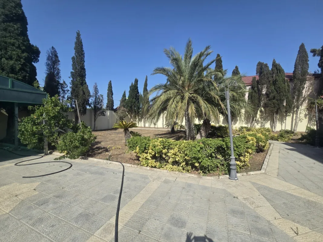 Kirayə verilir 5 otaqlı həyət evi 230 m²