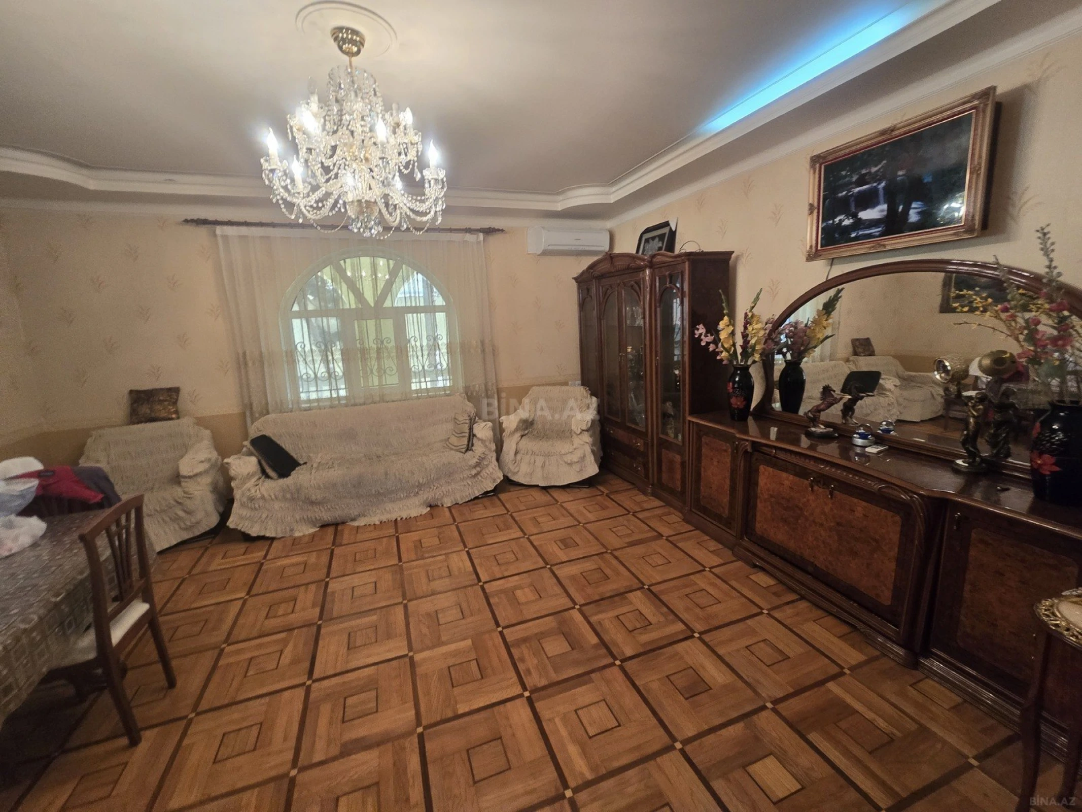 Kirayə verilir 5 otaqlı həyət evi 230 m²