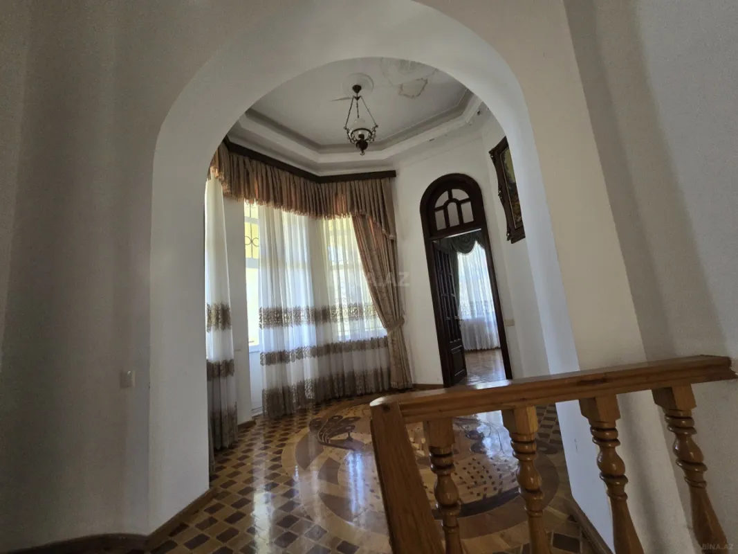Kirayə verilir 5 otaqlı həyət evi 230 m²