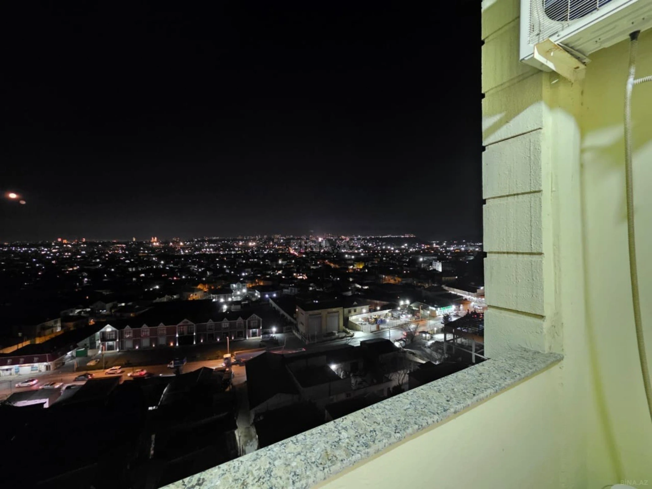 Satılır 2 otaqlı mənzil 62 m²