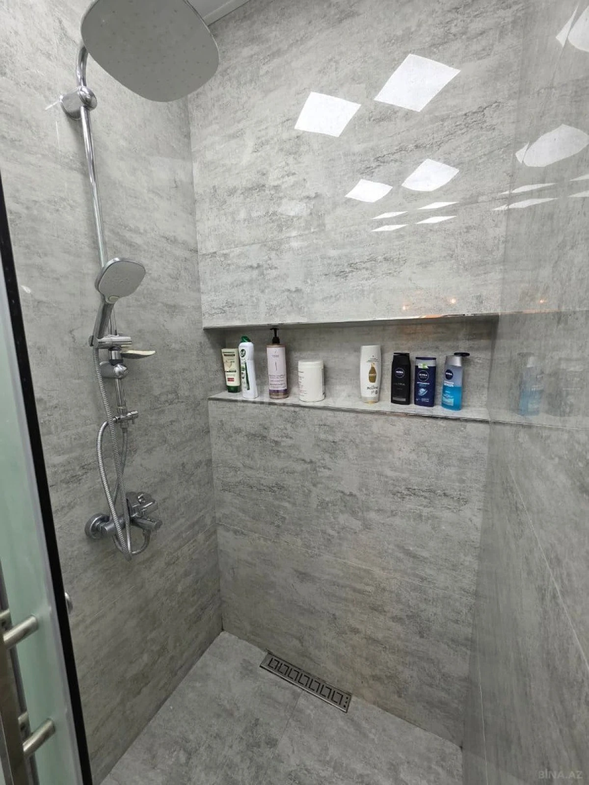 Satılır 2 otaqlı mənzil 62 m²