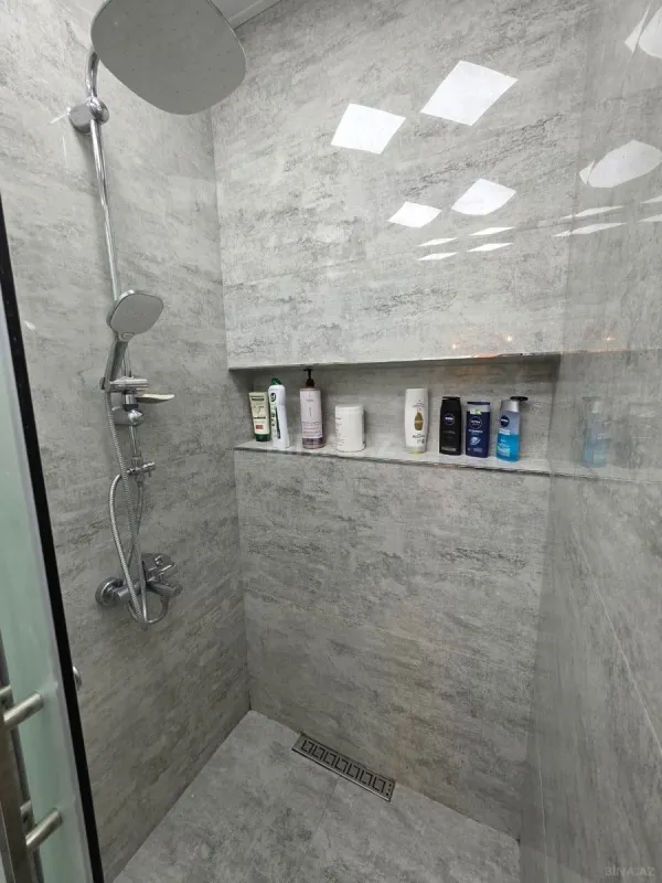 Satılır 2 otaqlı mənzil 62 m²
