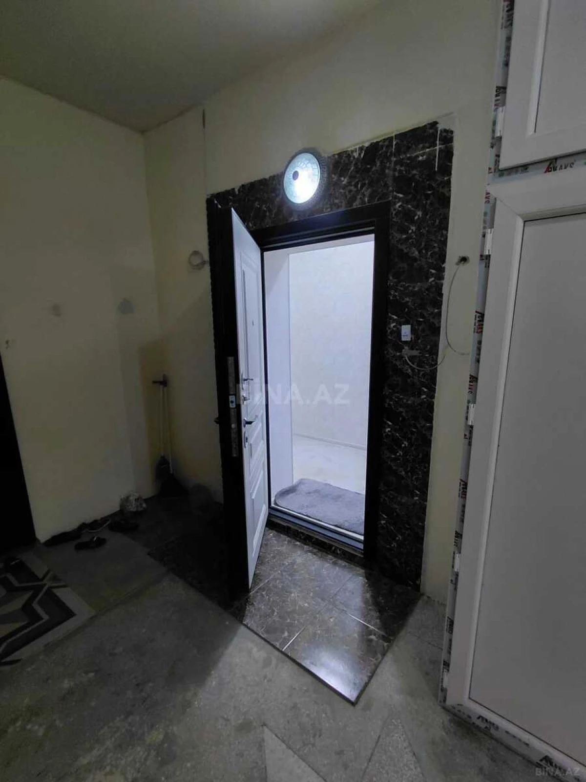 Satılır 2 otaqlı mənzil 67 m²