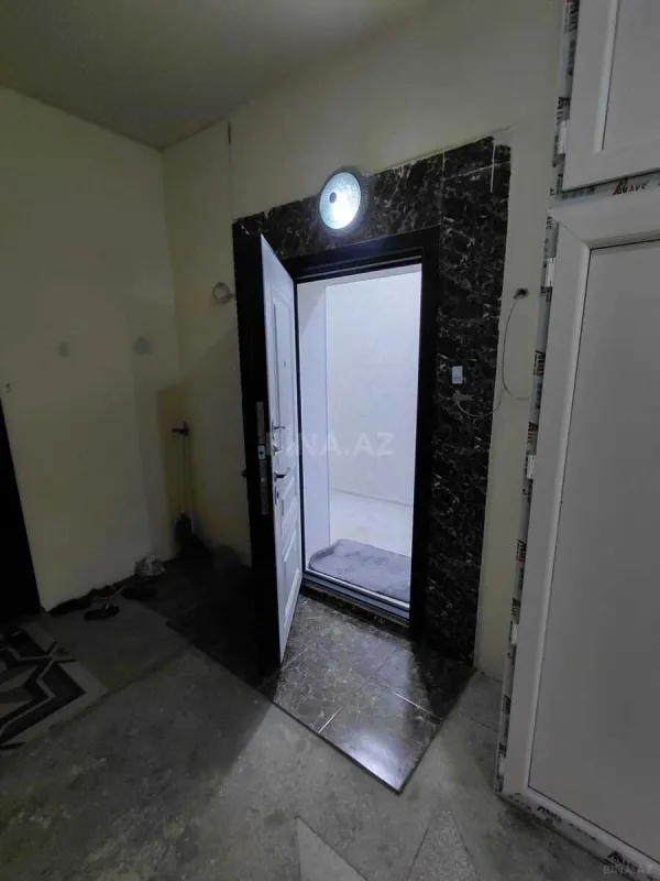 Satılır 2 otaqlı mənzil 67 m²