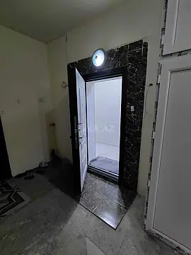 Satılır 2 otaqlı mənzil 67 m²