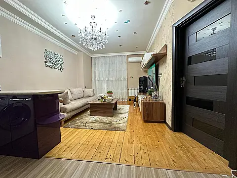 Satılır 2 otaqlı mənzil 55 m²
