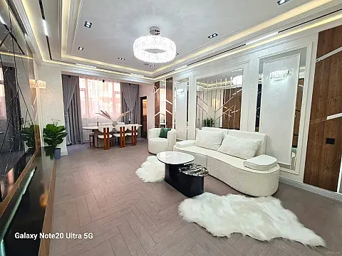 Satılır 3 otaqlı mənzil 160 m² — Bakı 3 otaq 160.00 m²