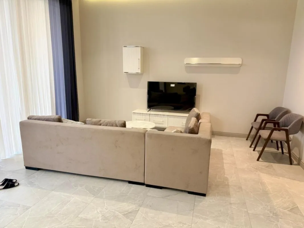 Satılır 5 otaqlı həyət evi 230 m²