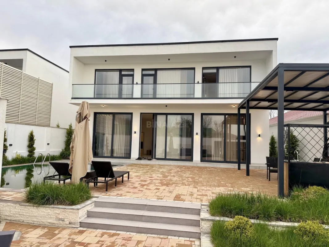 Satılır 5 otaqlı həyət evi 230 m²