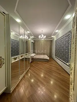 Satılır 3 otaqlı mənzil 165 m²